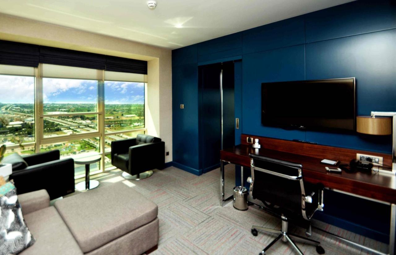 Ramada Encore By Wyndham Izmir Zimmer foto