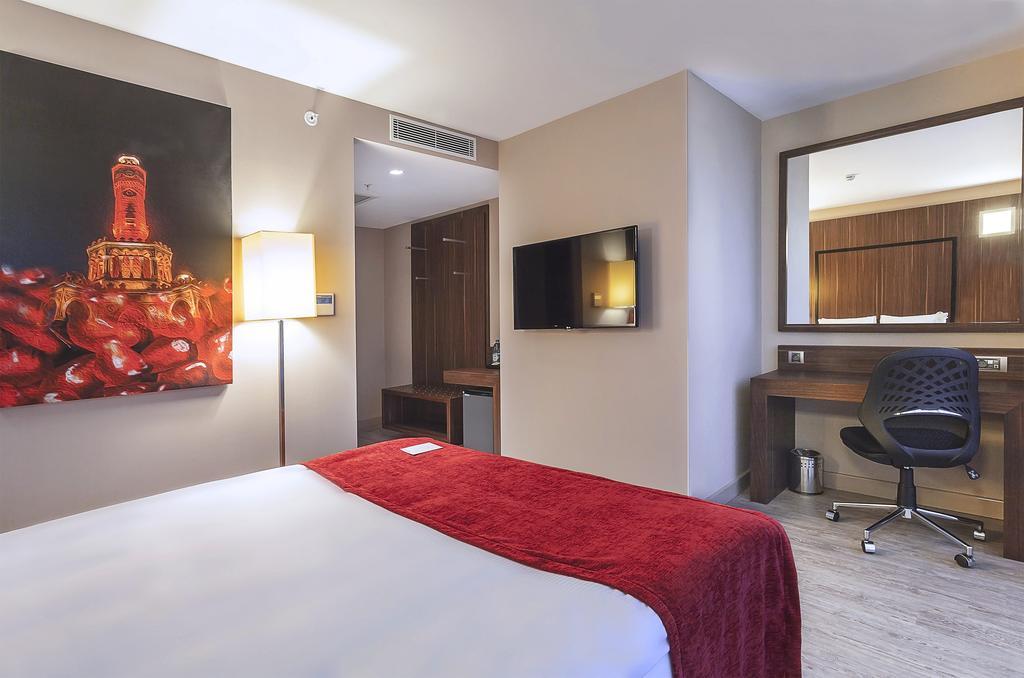Ramada Encore By Wyndham Izmir Zimmer foto