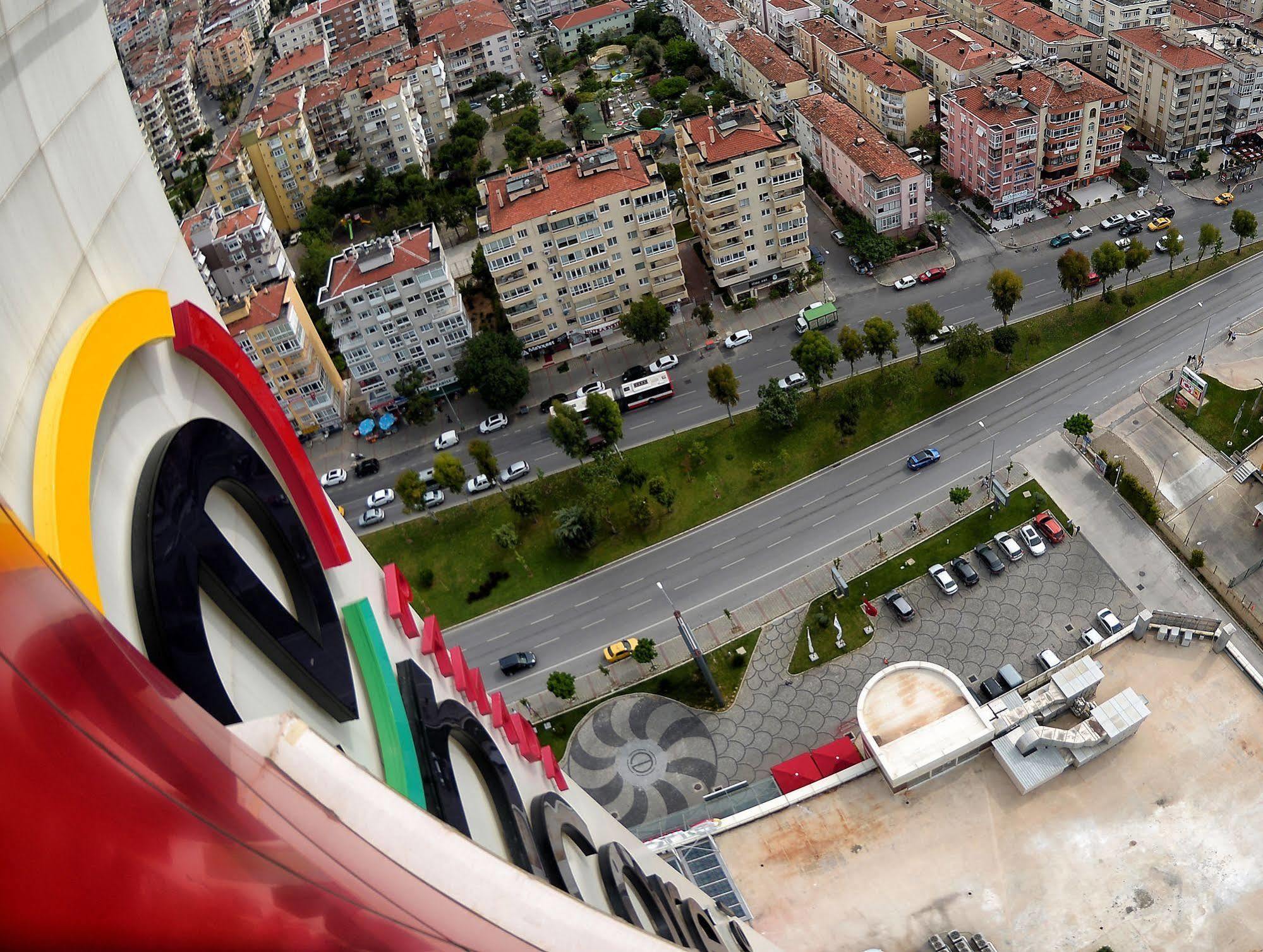 Ramada Encore By Wyndham Izmir Exterior foto